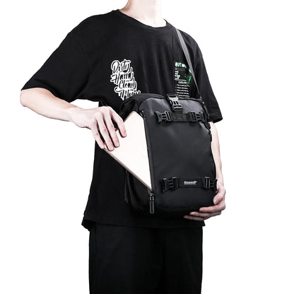 Rhinowalk Tank Bag - feature detail showing motorcycle tank bag features and details