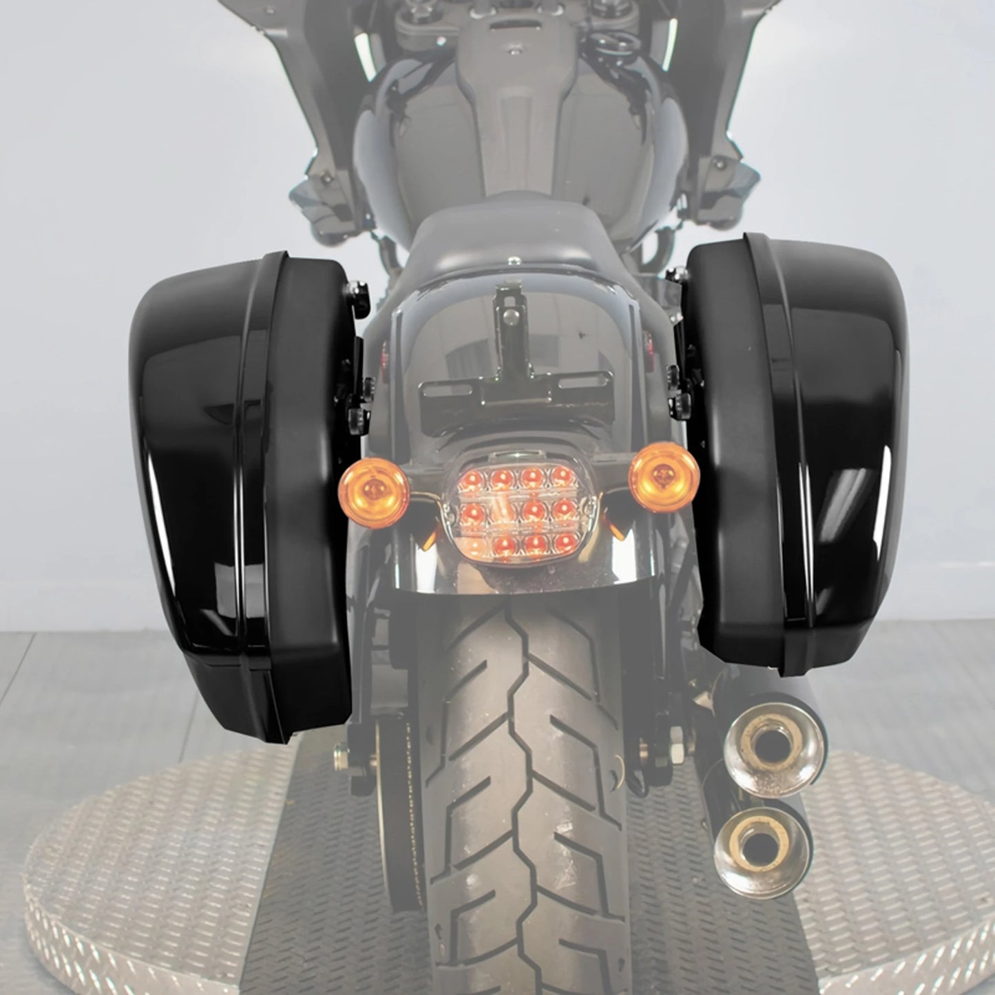 Saddlebags Bags For Harley Street Bob 2018-2024 2020 2022 2023 Softail Standsrd 2018-2024 2019 2020 2021 2023
